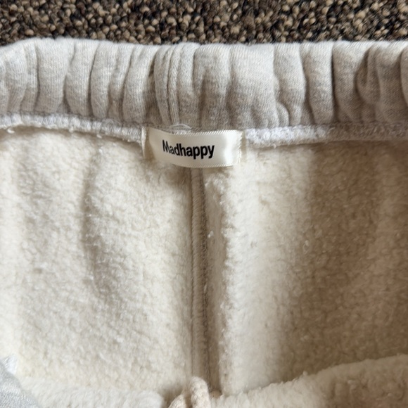 Madhappy x lakers sweat shorts - Picture 3 of 6